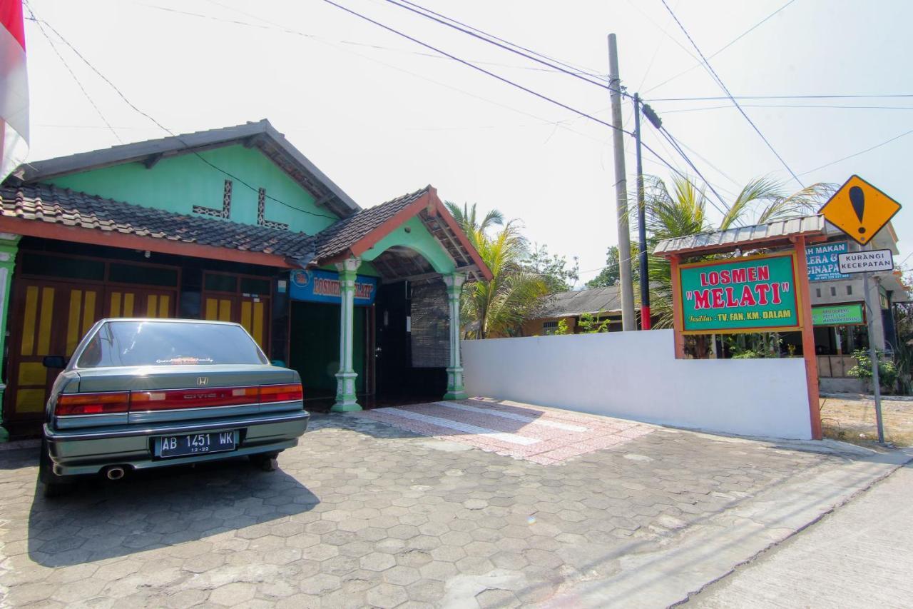 Losmen Melati Hotel Bantul Esterno foto